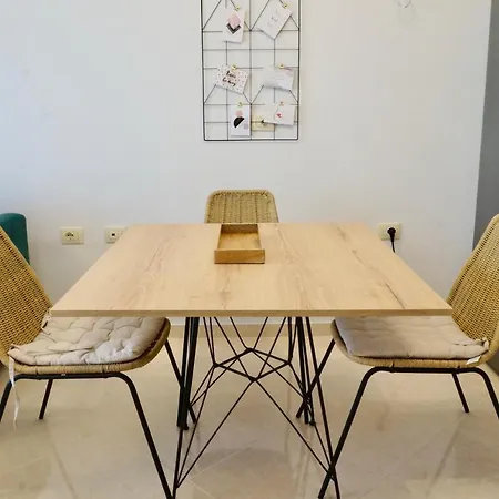 Serene One-bedroom Daire *