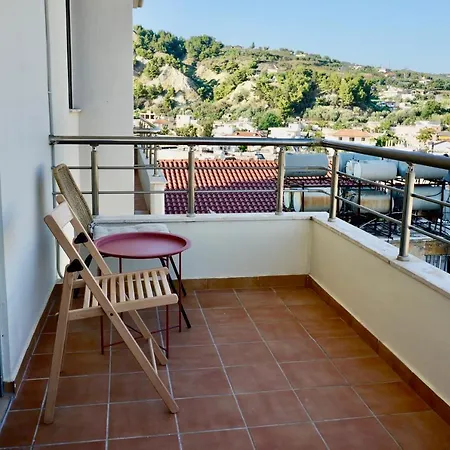 Serene One-bedroom Daire